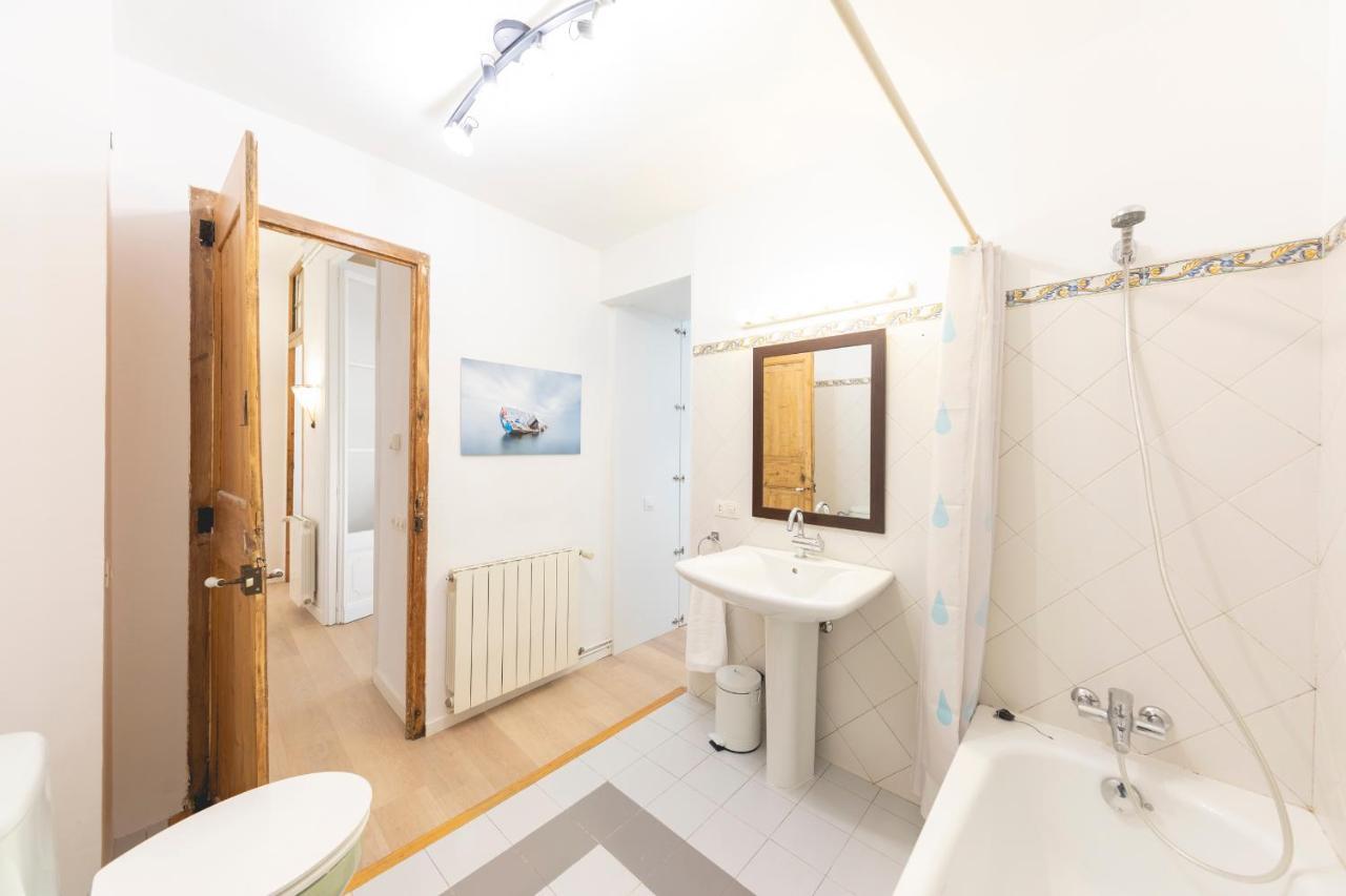 Bravissimo Placa Del Vi, Authentic Historic Apartment Girona Eksteriør bilde